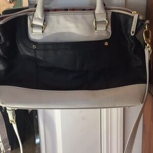 Tignanello black &White leather  handbag and shoulder bag.